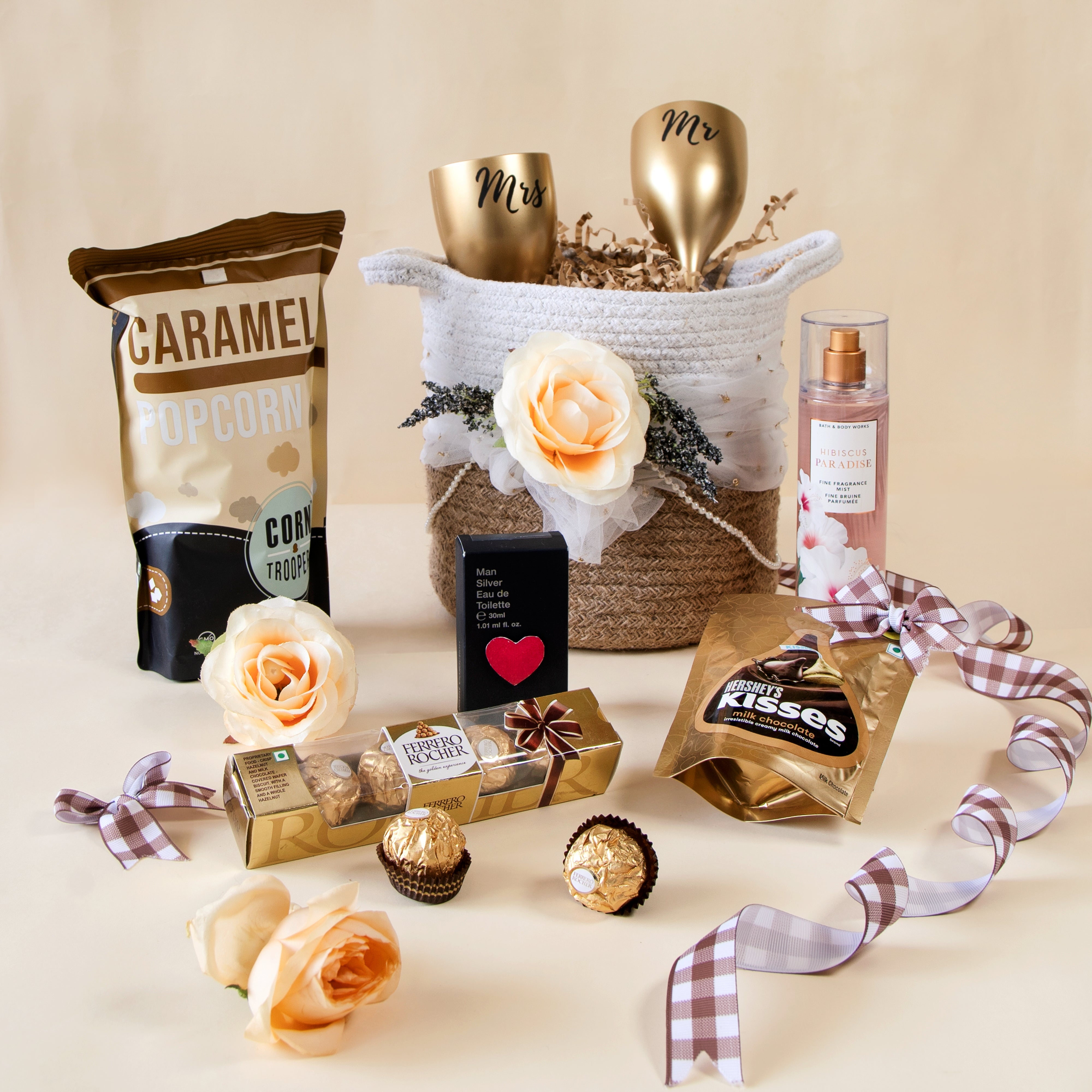 Send Beauty for Couple Gift Baskets to India | HampersFactory.com