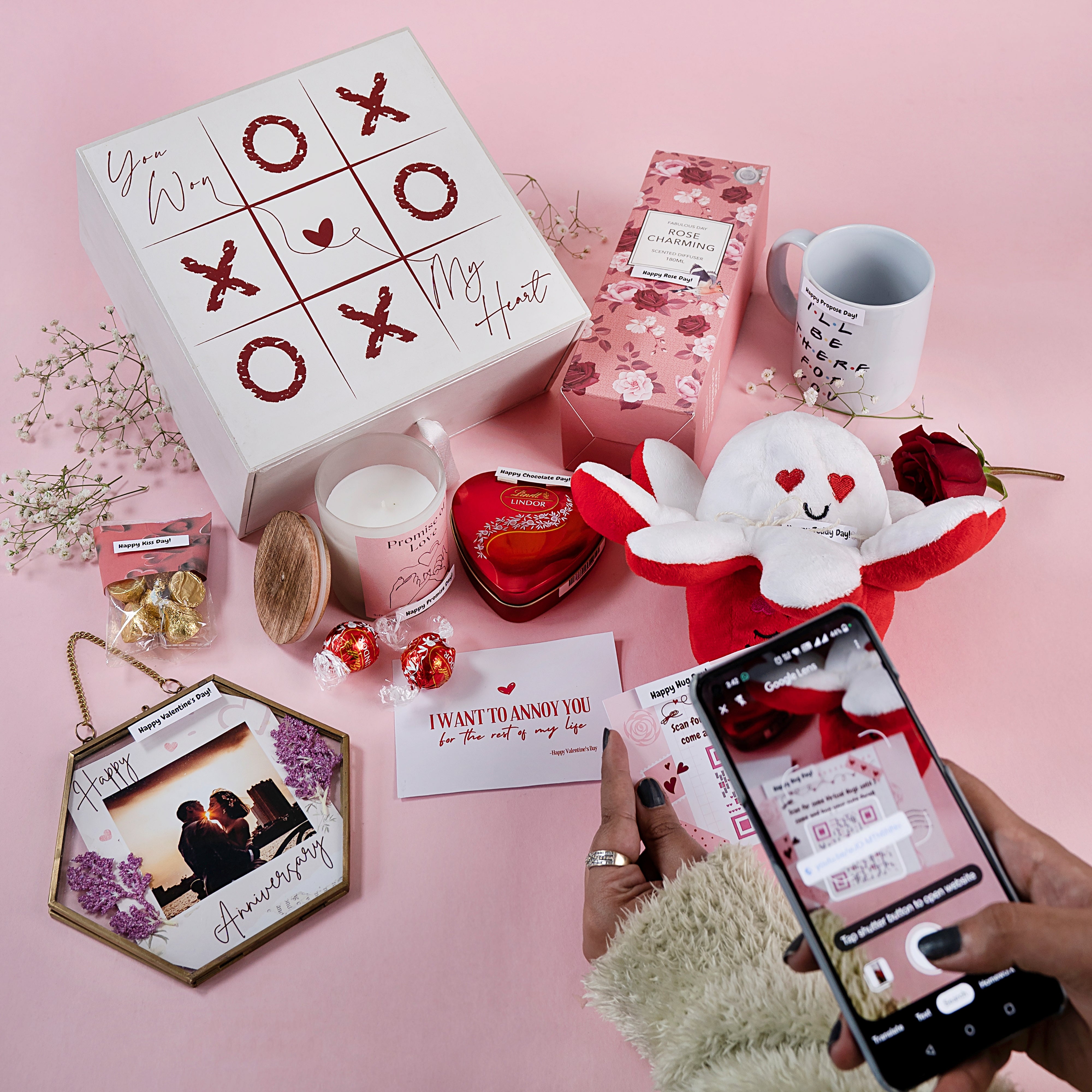 Best Valentine Week Gift Basket Online | Angroos