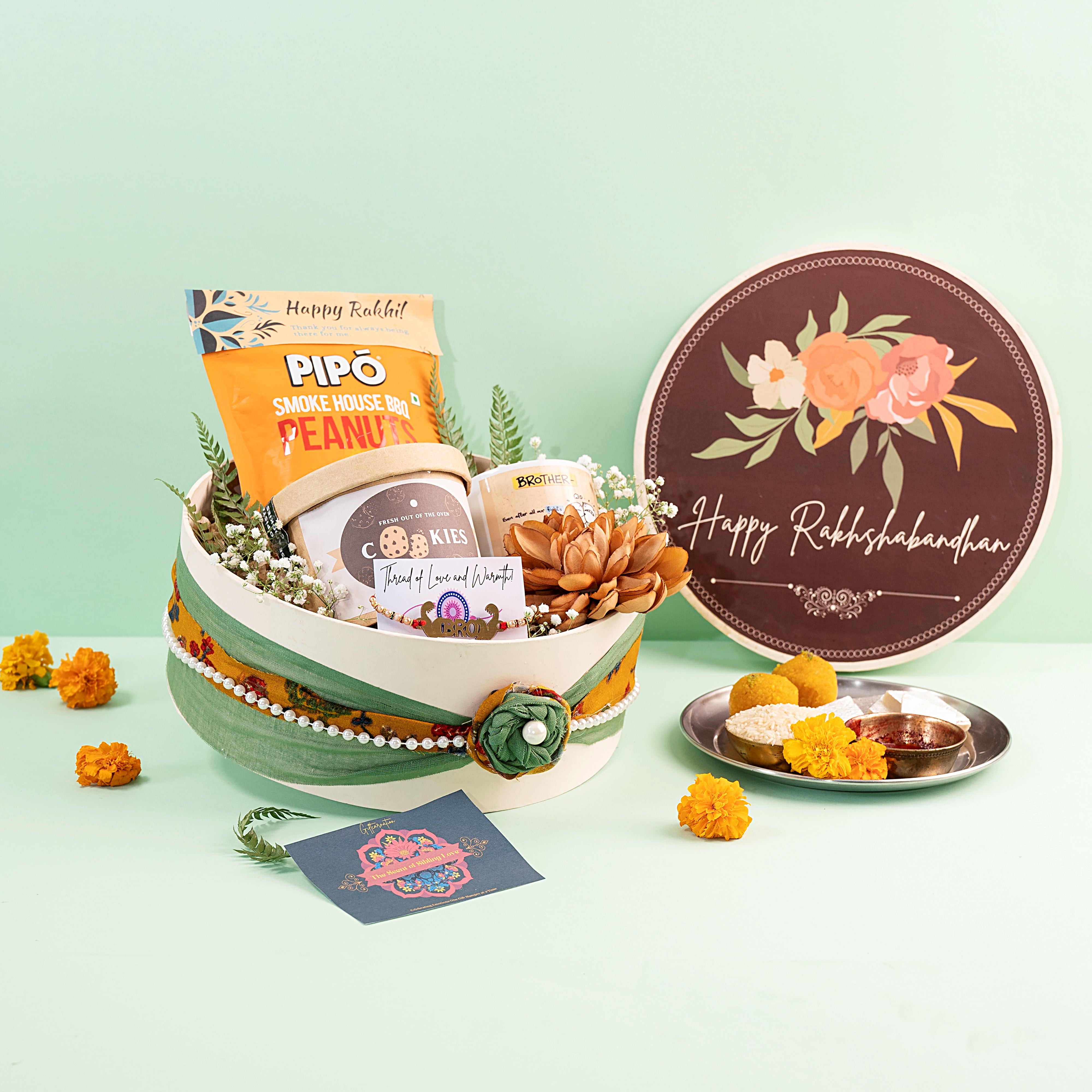 Craftam Rakhi Gifts for Brother Combo Set- Marble Pooja Thali, Raksha  Bandhan Greeting, Roli Rice Pack and 4 Rakhi Set For Bhaiya, Bhabi and 2  Children (GANESHA) : Amazon.in: Home & Kitchen