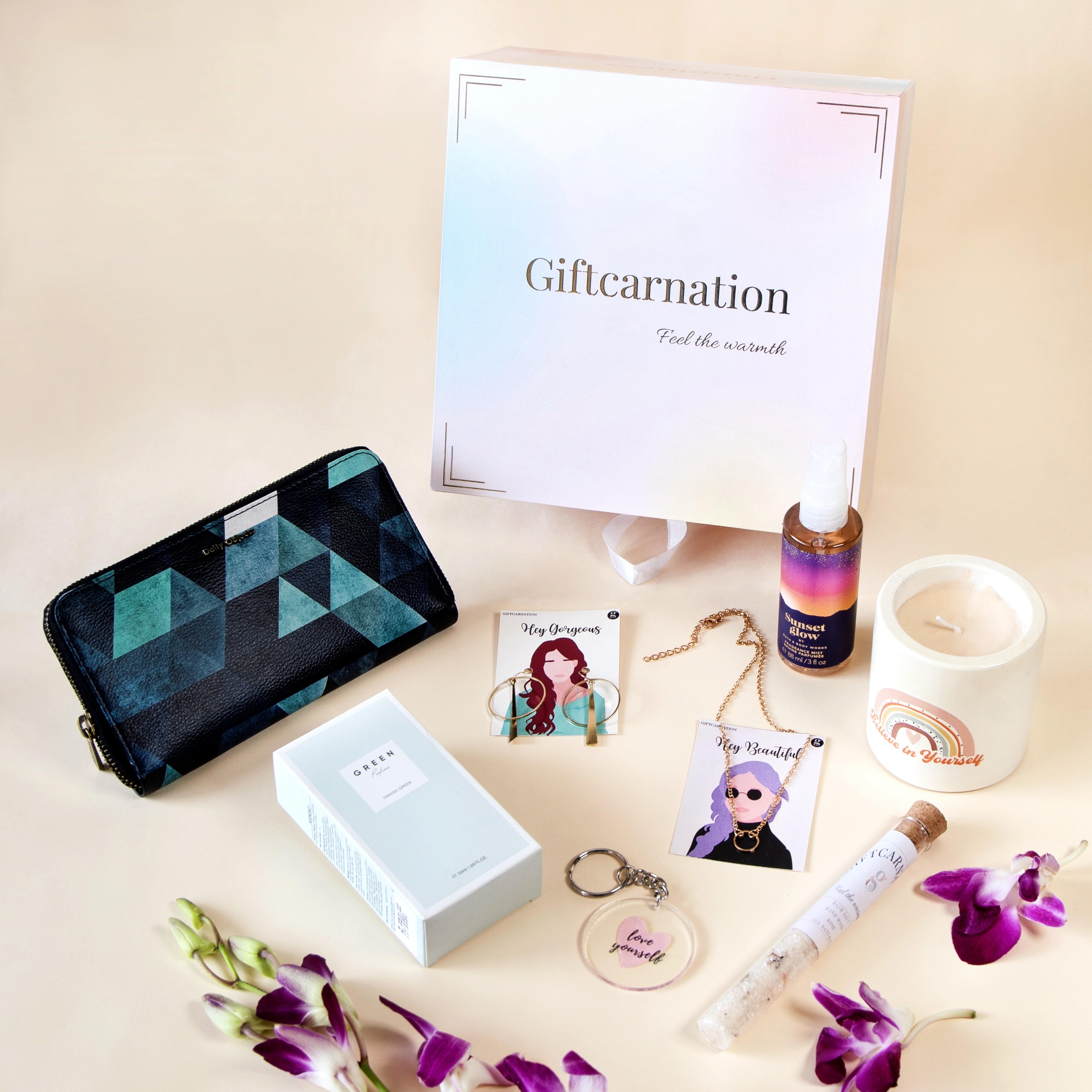 The Perfect Gift for Her: Chic Essentials – Giftcarnation